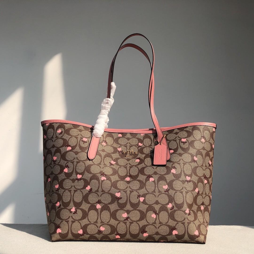 city tote in signature canvas with heart floral print