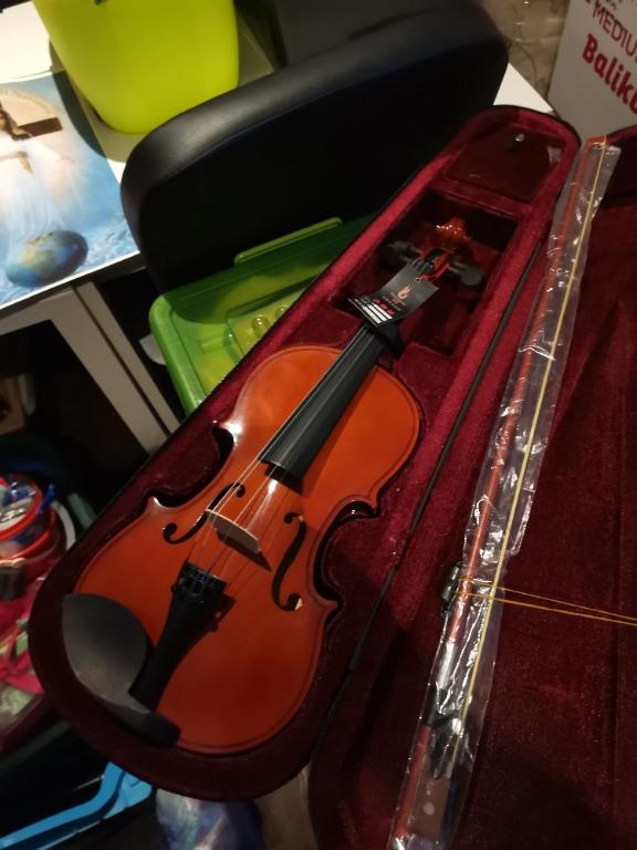 Fine Legend Brand 4/4 Violin Full Set, Music & Media, Music Instruments