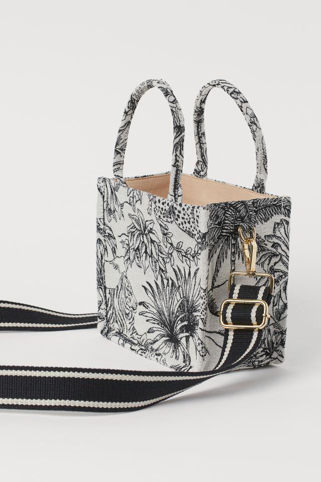 H M bag book tote