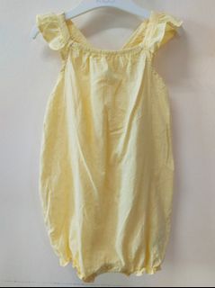 (Category: ) located in . Submitted by avalilypreloved (Listing ID 1085983860, Image 1). Description: .