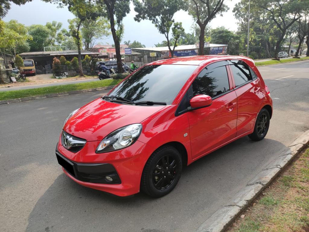 Honda Brio Satya E 2015 MT Manual Rally Red