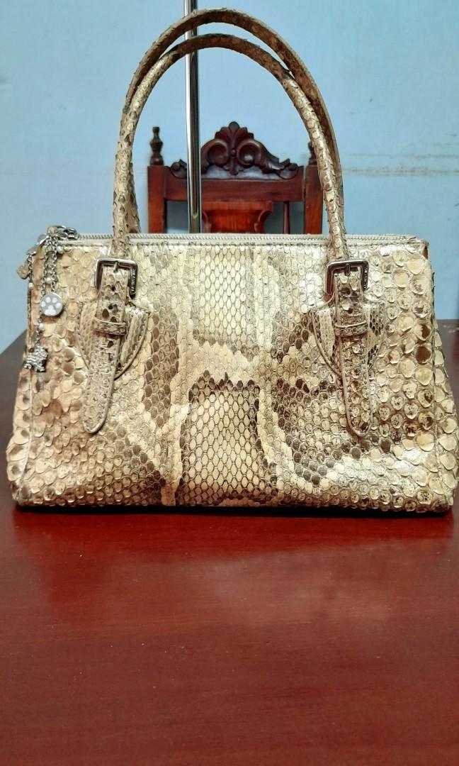 Kp New York Madison Ave Women S Fashion Bags Wallets Shoulder Bags On Carousell