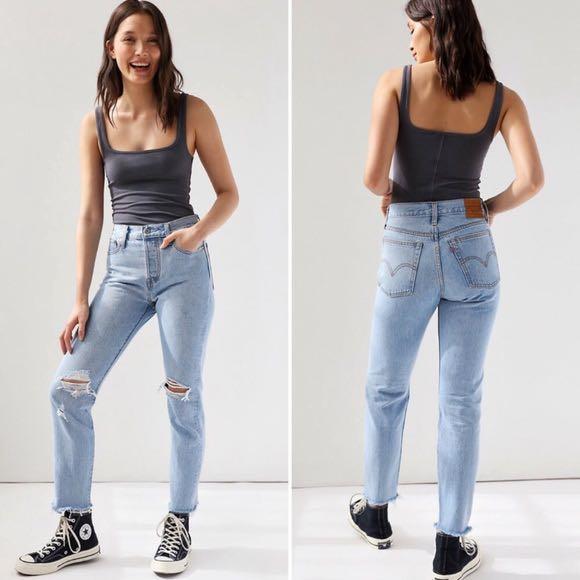 Levi's wedgie icon kiss off store