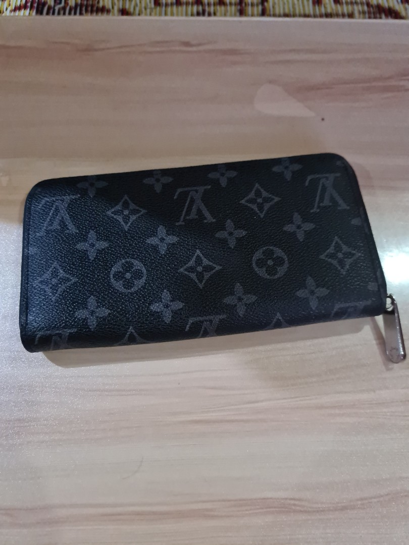 Lv best sale girls wallet