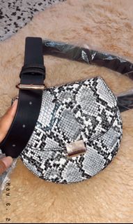 (Category: ) located in . Submitted by dynmnsr (Listing ID 1085957459, Image 1). Description: .