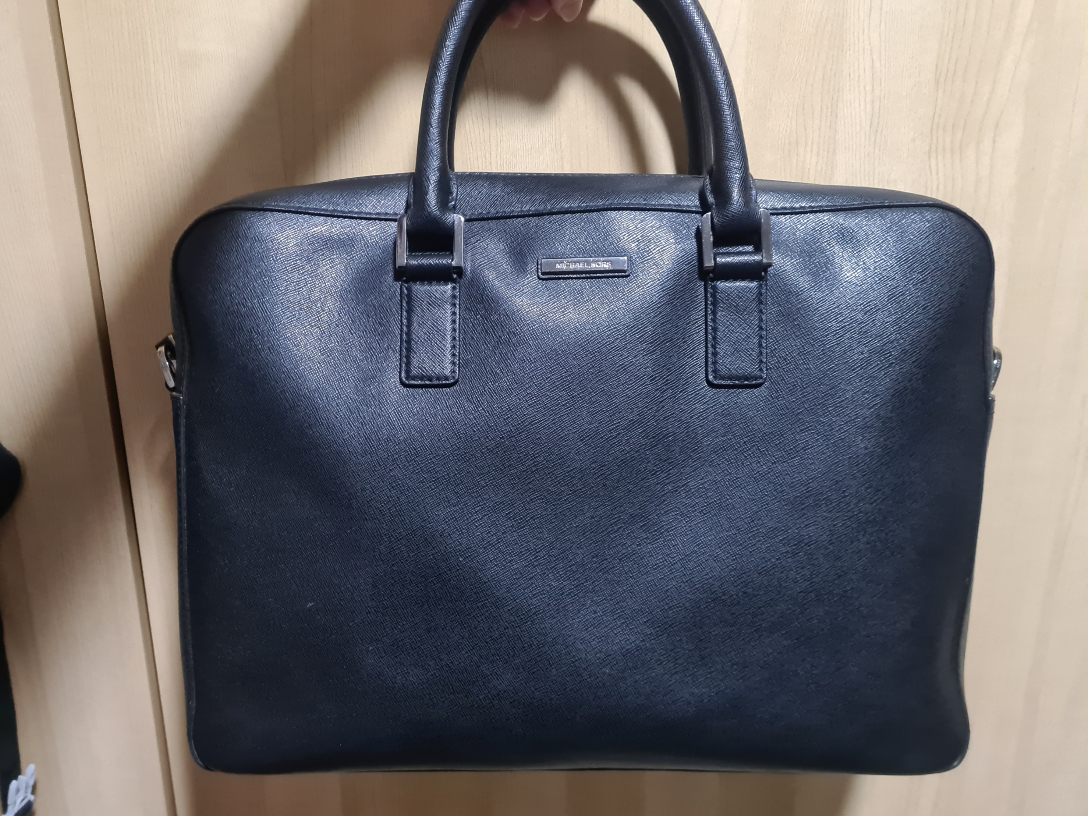 Michael kors mens laptop bag store