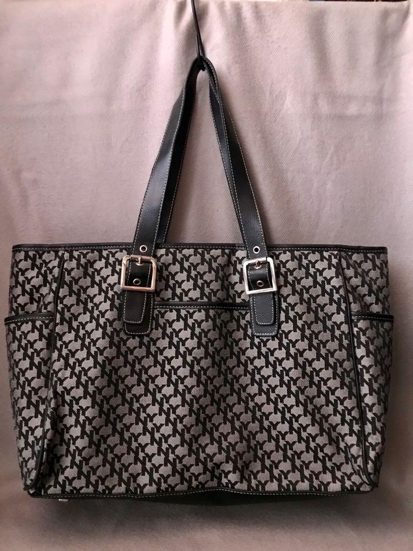 New york and company handbags 2025