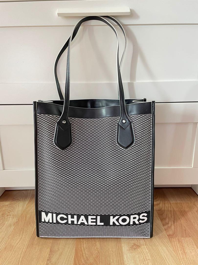 Michael kors best sale bay large tote