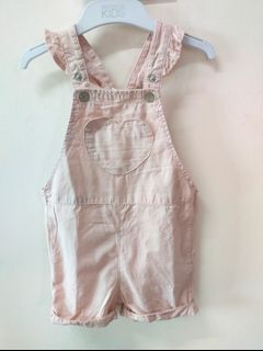 (Category: ) located in . Submitted by avalilypreloved (Listing ID 1085985243, Image 1). Description: .