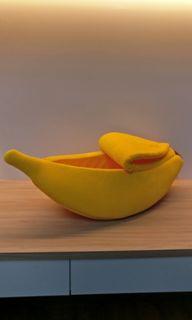 pet cat bed banana