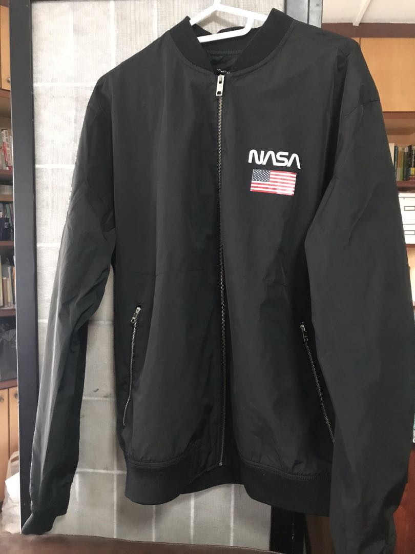 Pull and bear hotsell bomber nasa