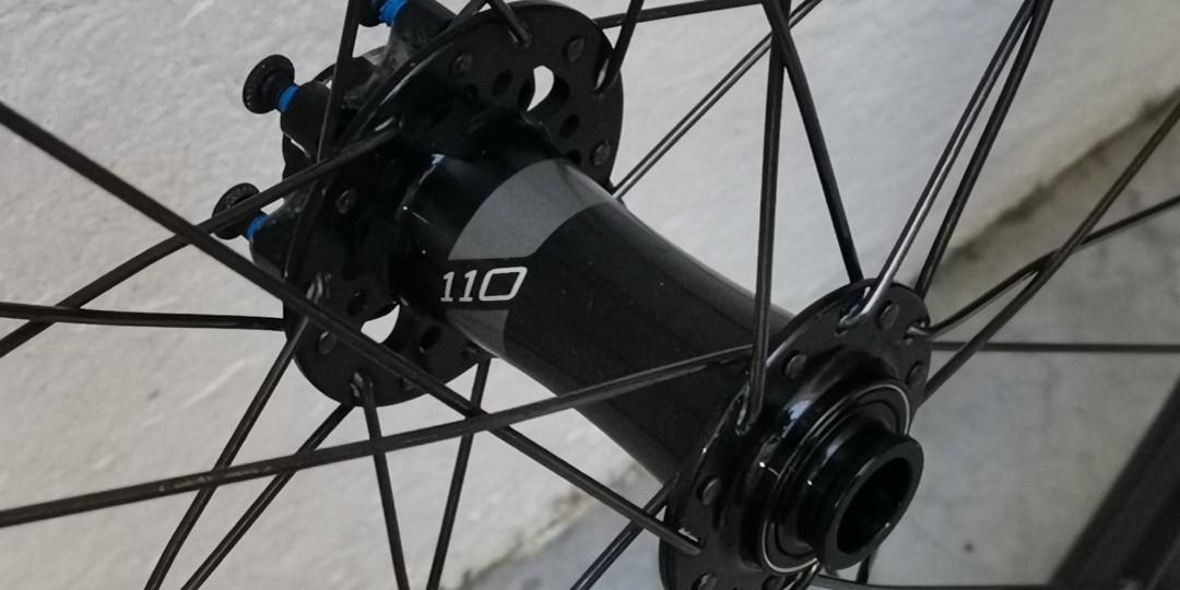 Roval 27.5 rims with I9 Industry Nine Hydra rear hub wheelset, Sports ...