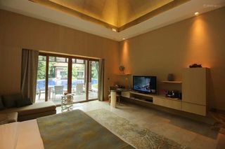 (Category: ) located in . Submitted by hotels0000 (Listing ID 1086068324, Image 1). Description: .