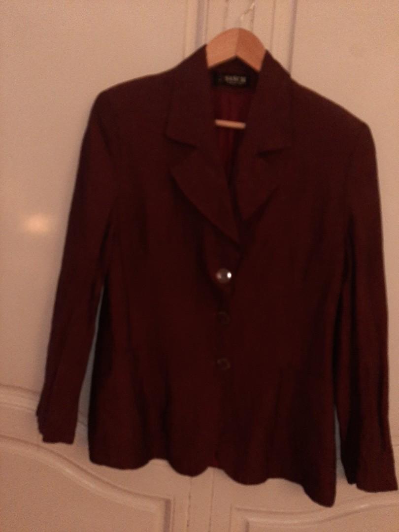 sasch linen blazer italy (Category: Coats, Jackets and Outerwear) located in Quezon City. Submitted by cncarousel (Listing ID 1086033632, Image 3). Description: made in italy.