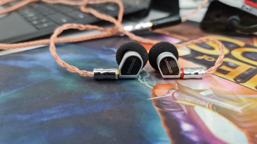 Smabat st10s earbuds Audio Earphones on Carousell