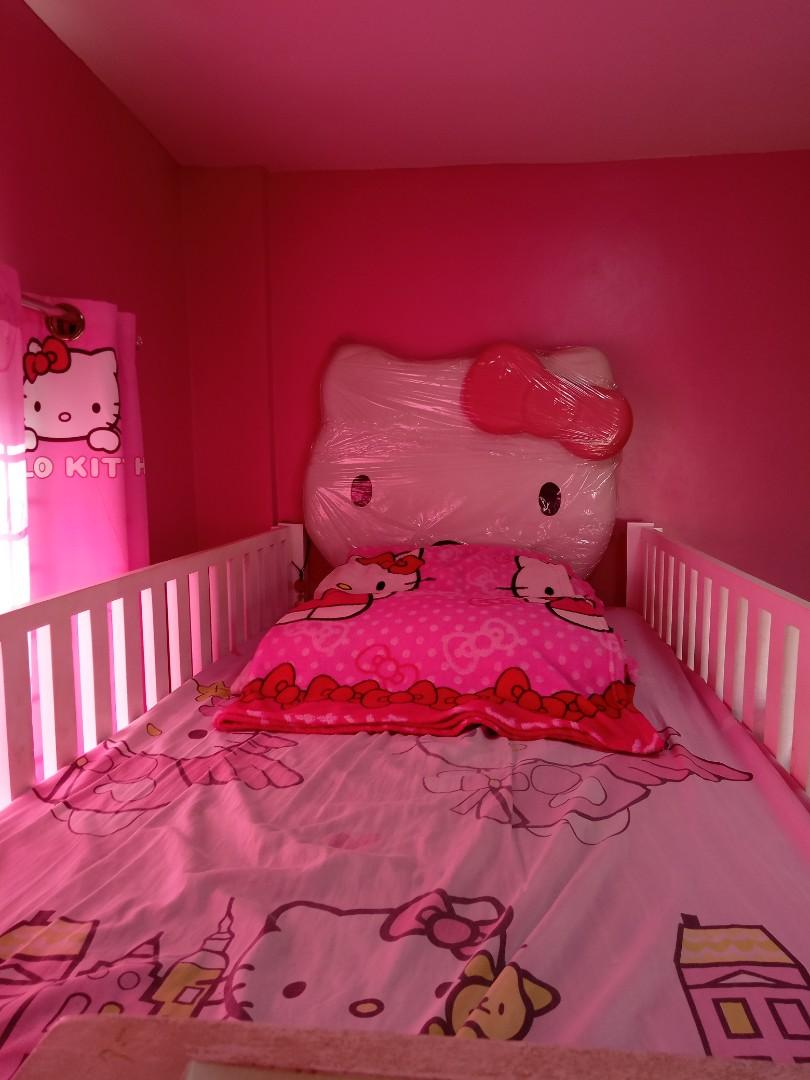 Space Saving Hello Kitty Bed with closet & study table, Furniture