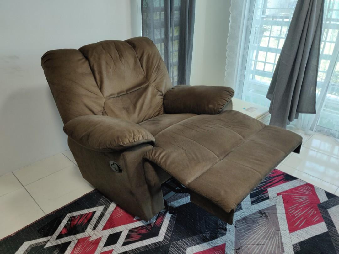 Ssf reclining sofa with rocking motion