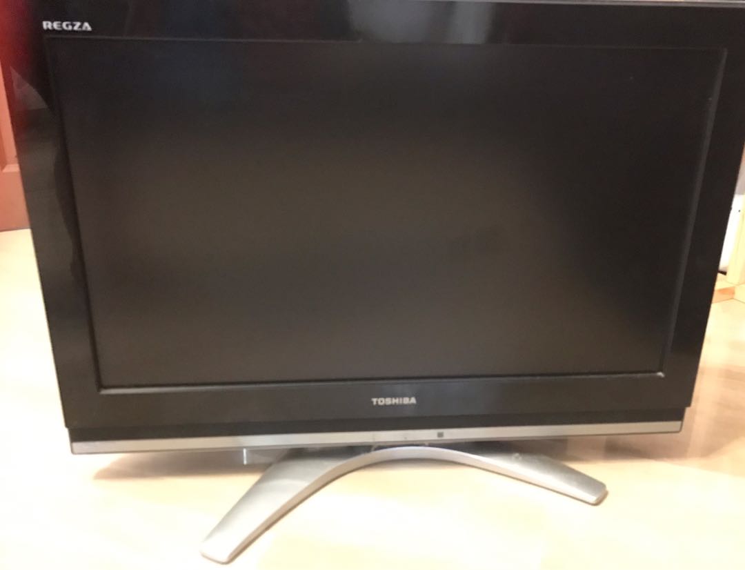 Toshiba TV 42 inch LCD TV (Spoilt), TV & Home Appliances, TV