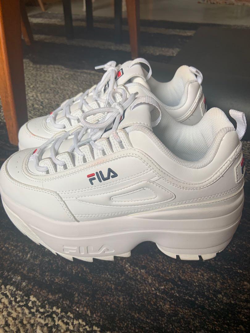 US7 Fila Disruptor II Platform Sneakers