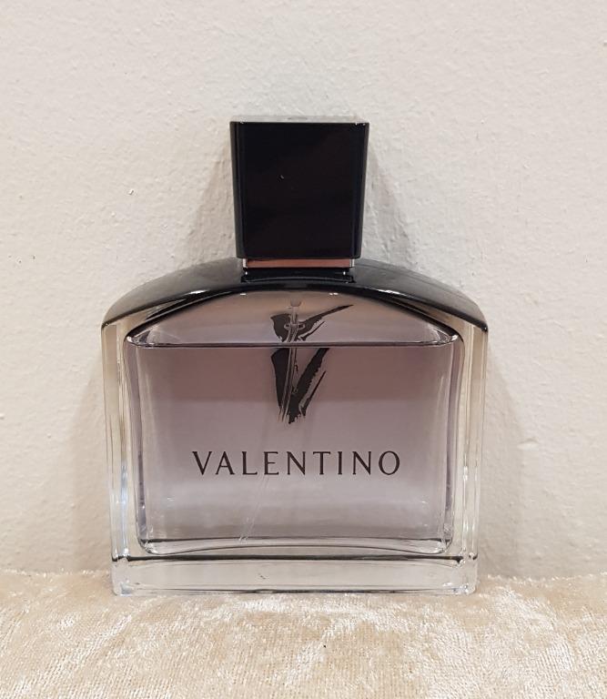 V for valentino online