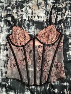 (Category: ) located in . Submitted by closet.sr (Listing ID 1085978458, Image 1). Description: .