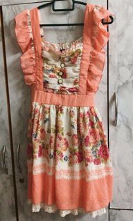 (Category: ) located in . Submitted by ladybloomluxe (Listing ID 1086116062, Image 1). Description: .