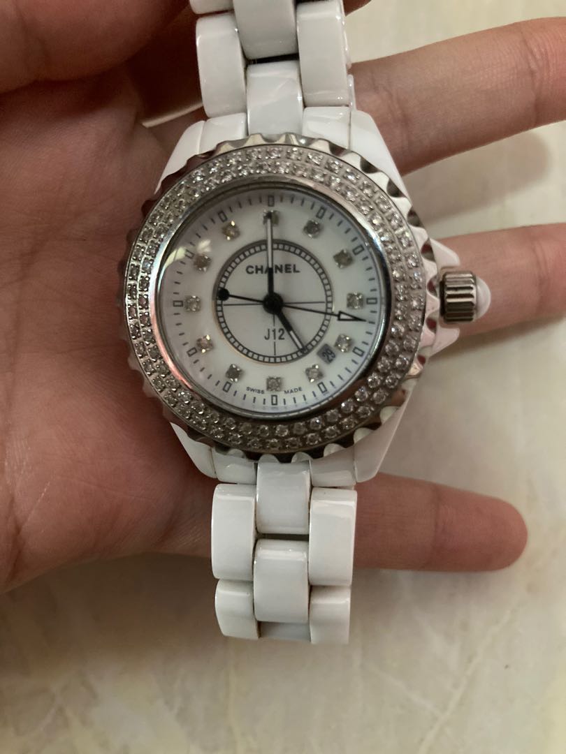 Chanel j12 harga store