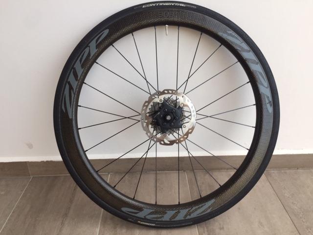 Zipp 303 SW Tubeless Disc Center Lock Wheels