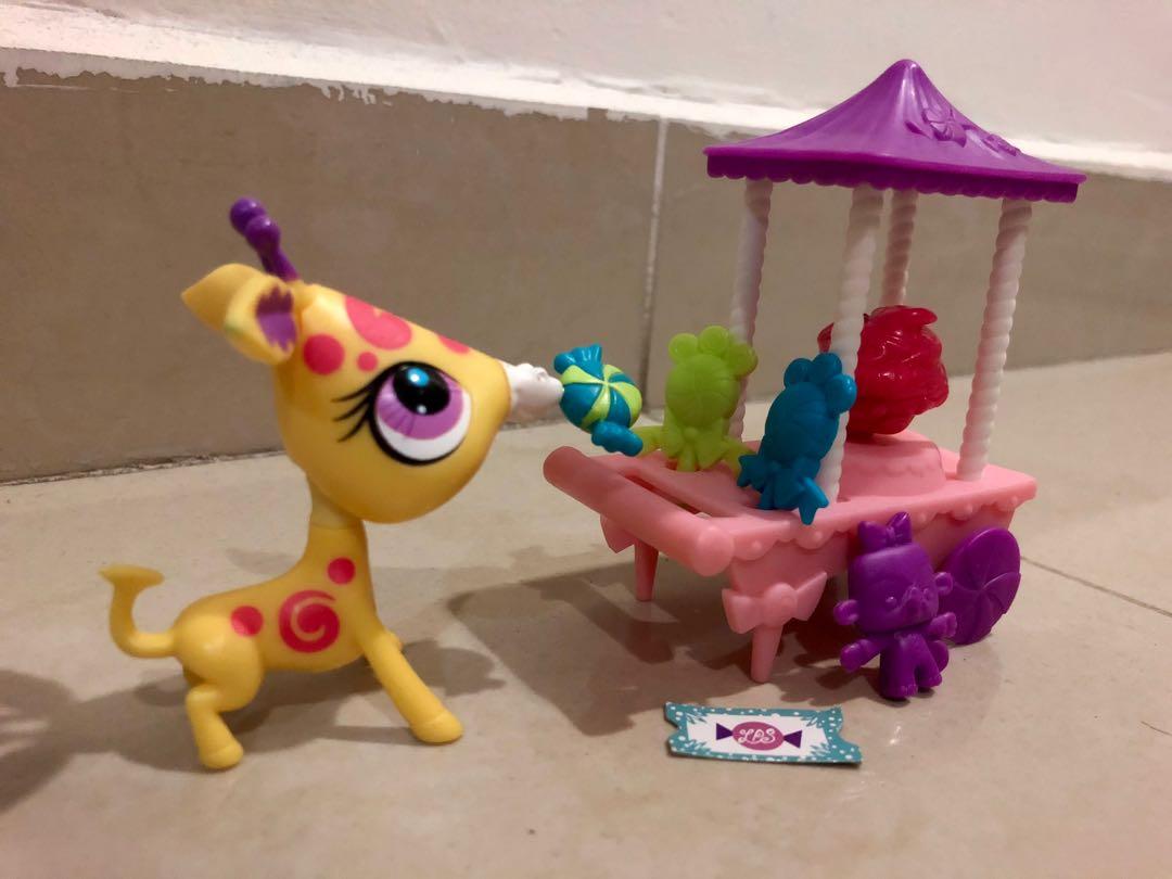 Littlest pet shop shop giraffe