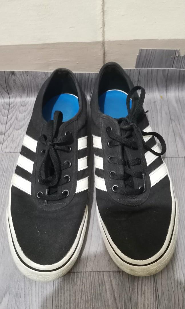 Adidas Canvas Shoes, Men's Footwear, Sneakers on Carousell