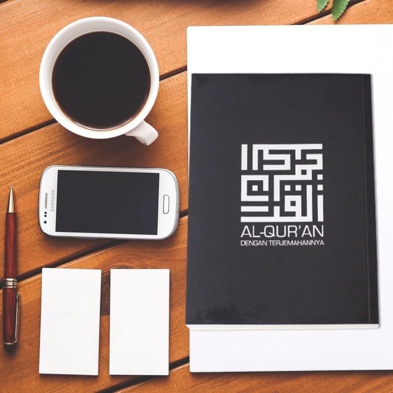 Alquran Terjemahan B Melayu B Arab Books Stationery Books On Carousell