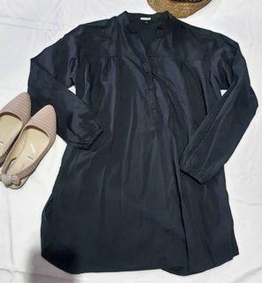 Atasan tunik hitam