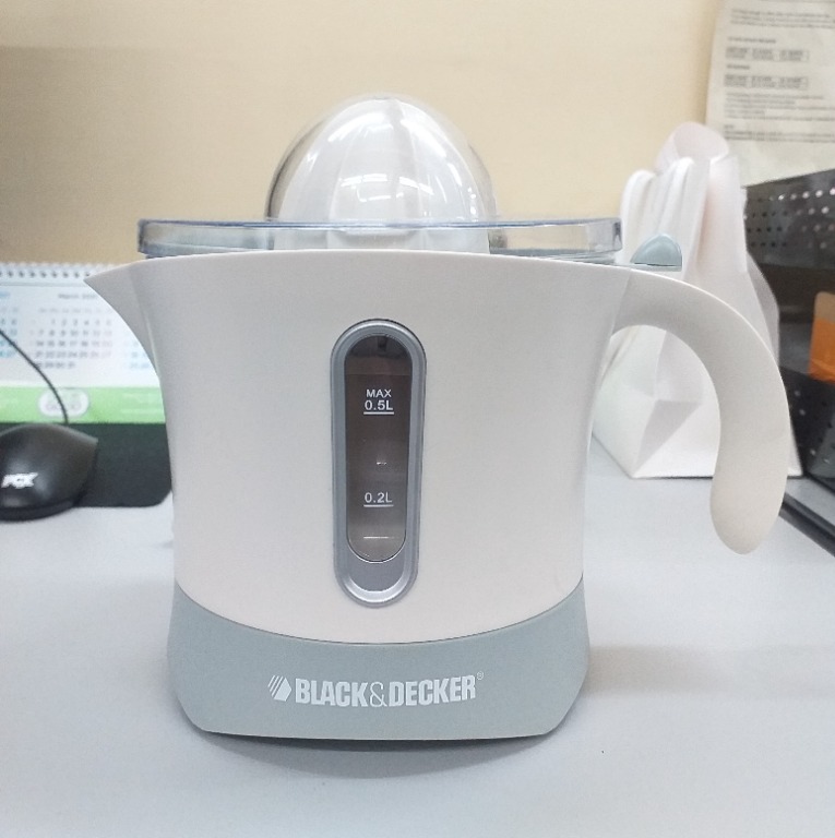 BLACK DECKER CITRUS JUICER CJ650, TV & Home Appliances, Kitchen