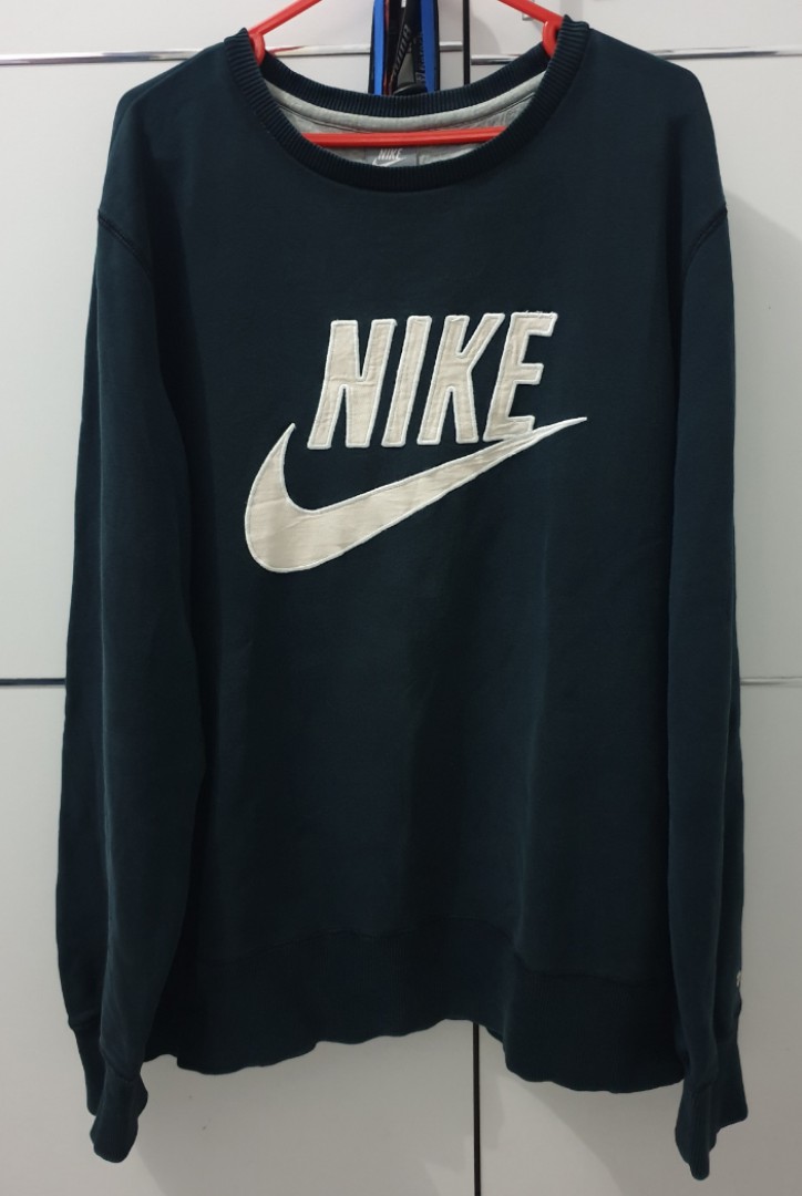 Crewneck Nike Big Swoosh Original, Fesyen Pria, Pakaian , Atasan di  Carousell
