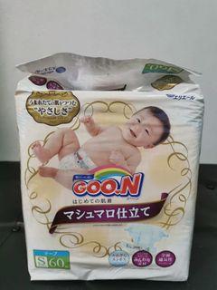 GOO.N (Goon) Diapers Size Small (S) 60pcs 4-8kg.