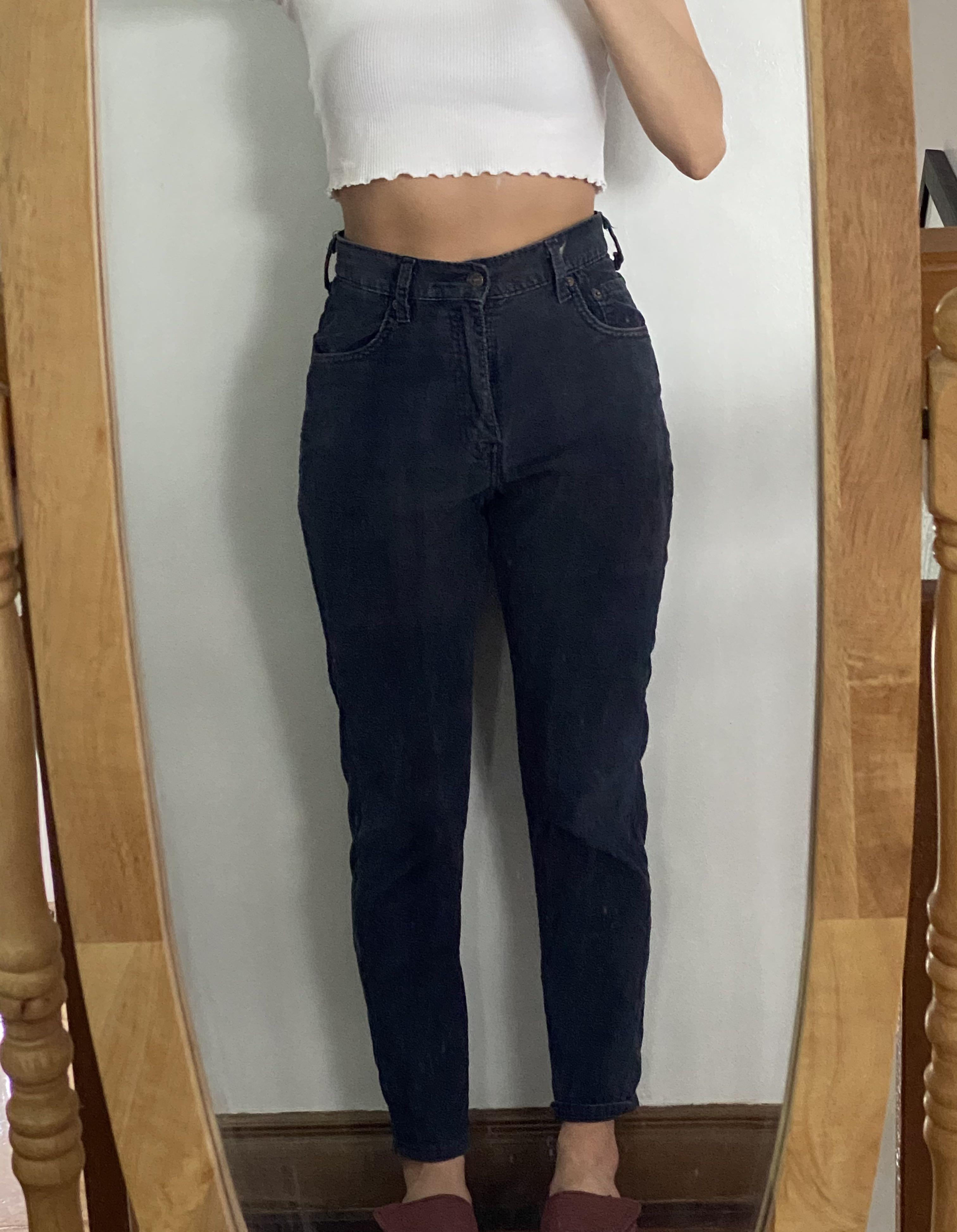 Levis Corduroy Jeans, Women's Fashion, Bottoms, Jeans on Carousell