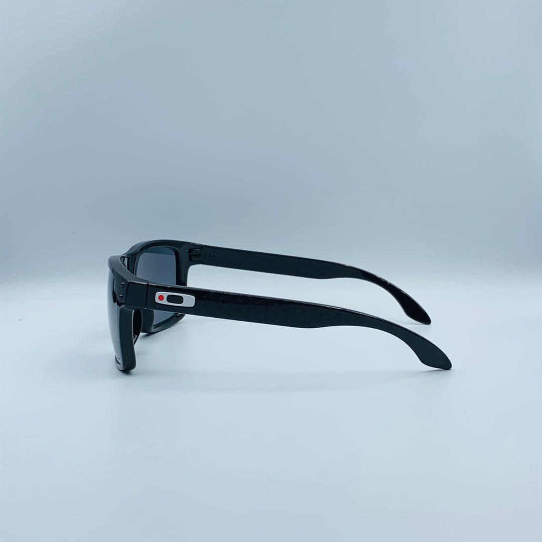 Limited Edition Oakley Holbrook (A) Shibuya Polished Black Prizm Grey,  Men's Fashion, Watches & Accessories, Sunglasses & Eyewear on Carousell
