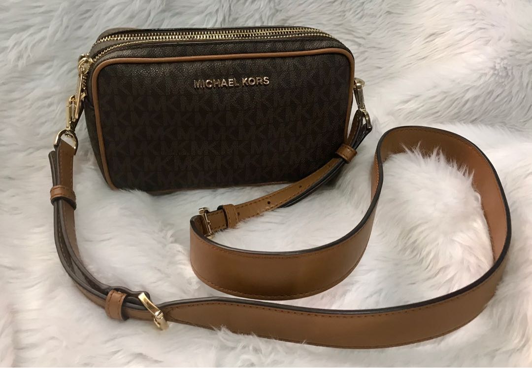 mk connie camera bag size