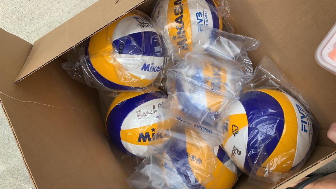Mikasa beach volleyball Vls300, Sports Equipment, Sports & Games