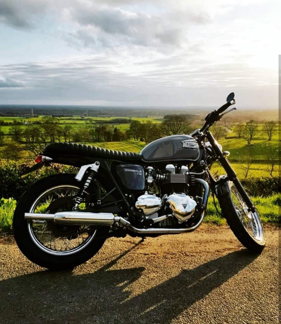 Motone bonneville shop