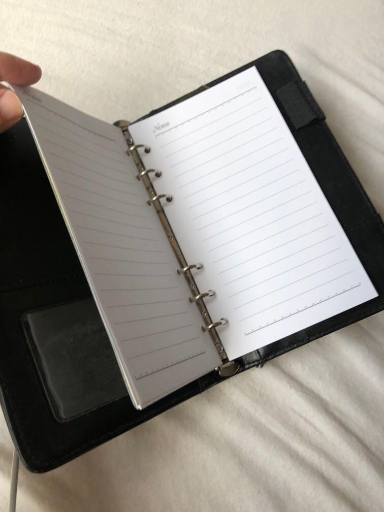 Note book (Category: Assessment Books) located in Singapore. Submitted by hwee38 (Listing ID 1086136839, Image 2). Description: .
