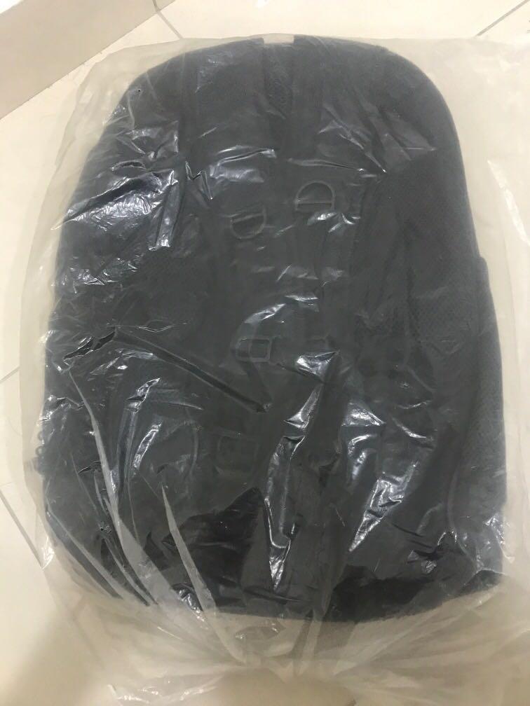 PG Backpack (Category: Backpacks) located in Seremban. Submitted by aimtoput (Listing ID 1086278436, Image 2). Description: - Brand : PG - Color : Black/Brown - 100% original guarantee Postage available.