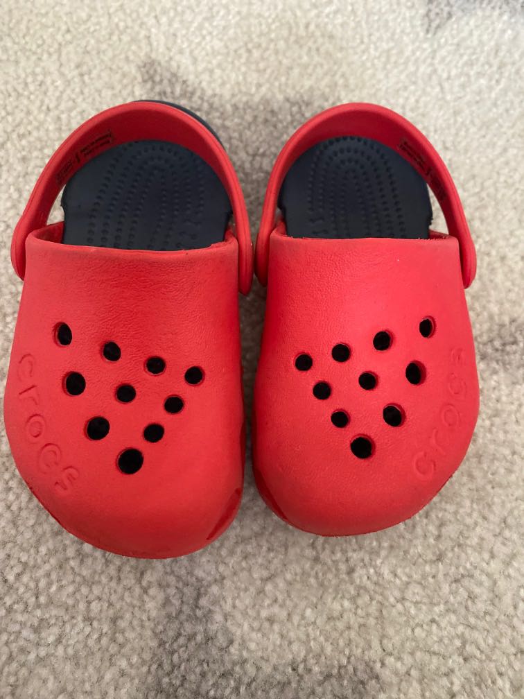crocs 89