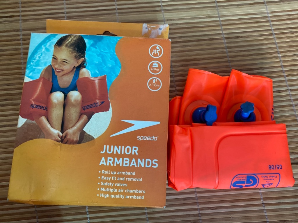Speedo roll up armbands outlet