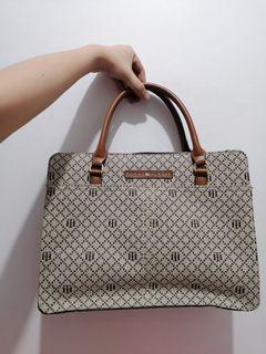 Tommy Hilfiger Canvas  Cross body handbag