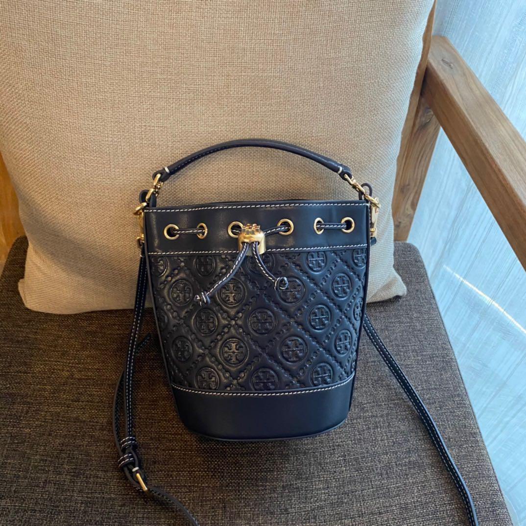 Tory Burch T monogram leather mini bucket bag, Women's Fashion, Bags &  Wallets, Tote Bags on Carousell