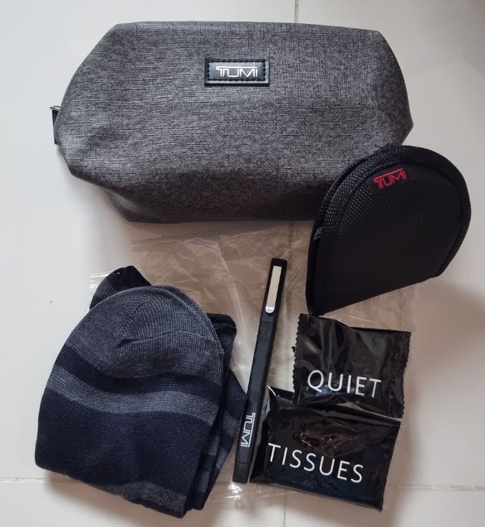 Tumi delta amenities gift bag, Luxury, Bags & Wallets on Carousell