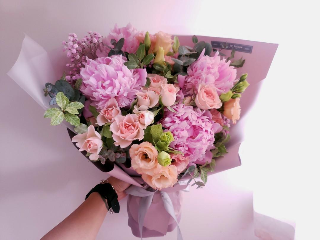 訂製牡丹花束 牡丹 小玫 Peach桔梗 滿天星 傢俬 家居 Gardening Plants Carousell