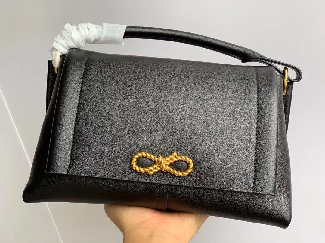 Anya hindmarch rope bow bag, 女裝, 手袋及銀包, 多用途袋- Carousell