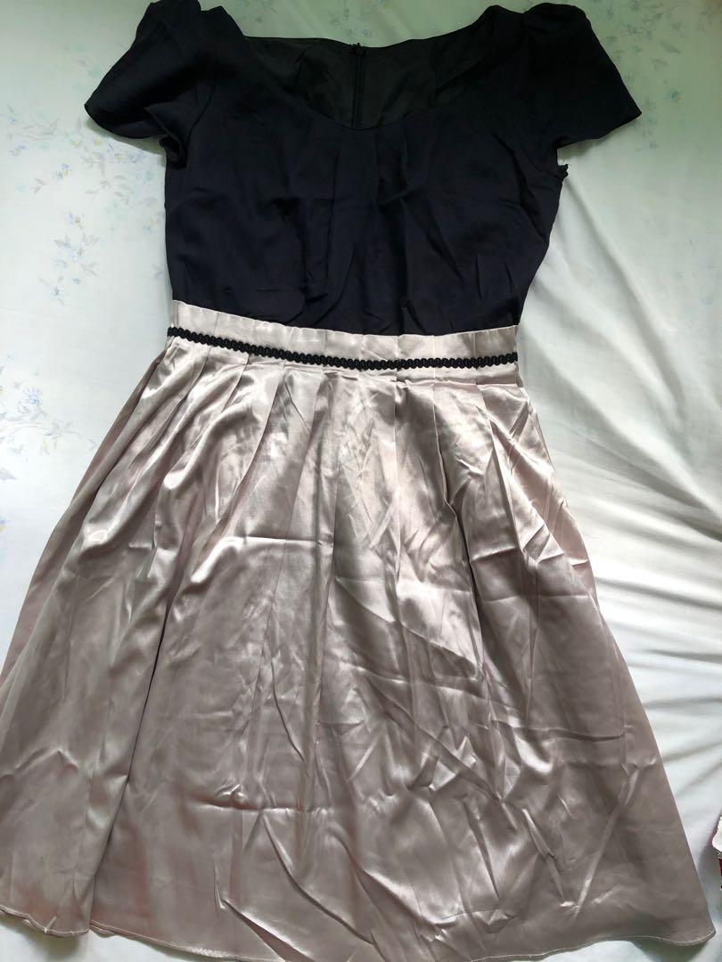 Black Silver Dress (Category: Dresses) located in Cabagan. Submitted by eadanc (Listing ID 1086378531, Image 1). Description: .